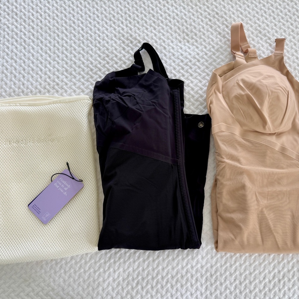 Honeylove shape wear mid thigh bodysuit XL with lingerie travel care pouch NWT